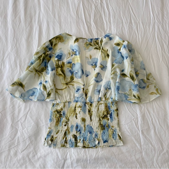 Abercrombie & Fitch Flutter Sleeve Smocked Waist Top - Picture 3 of 3